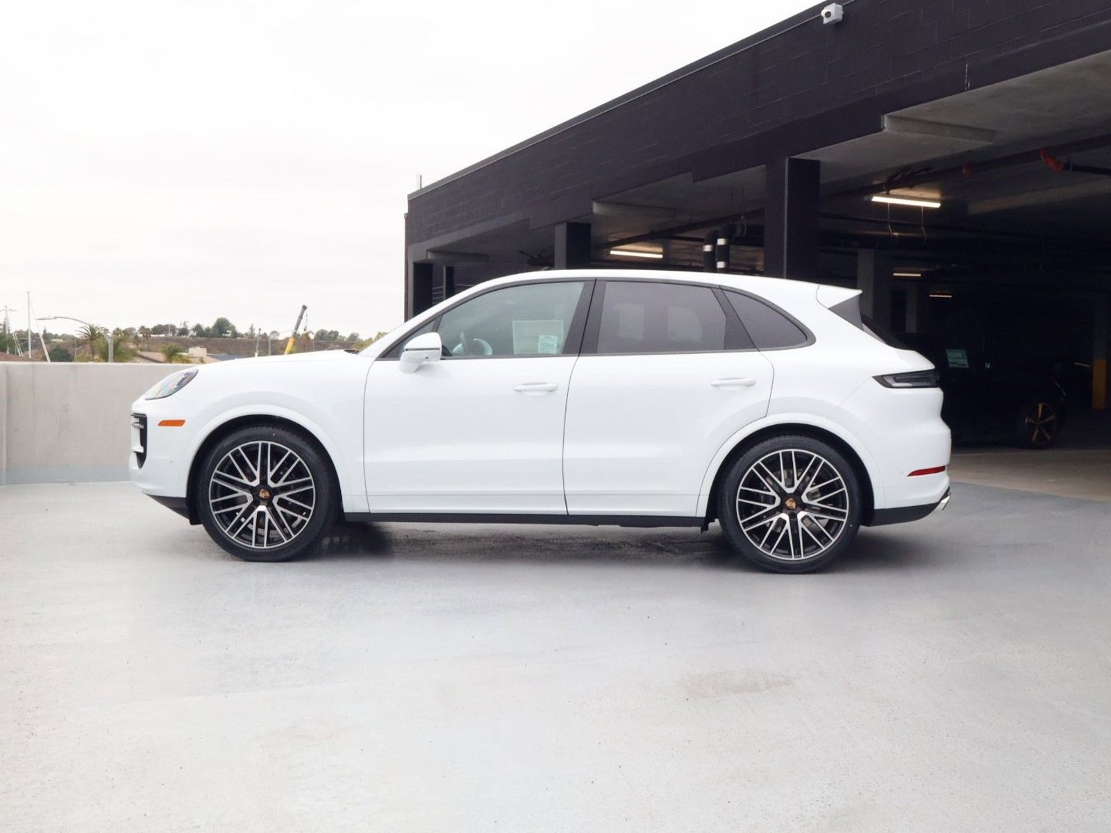 New 2026 Porsche Cayenne AWD/4WD video 2