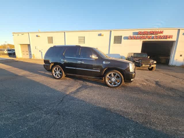 Used 2011 Cadillac Escalade Premium AWD/4WD image 15