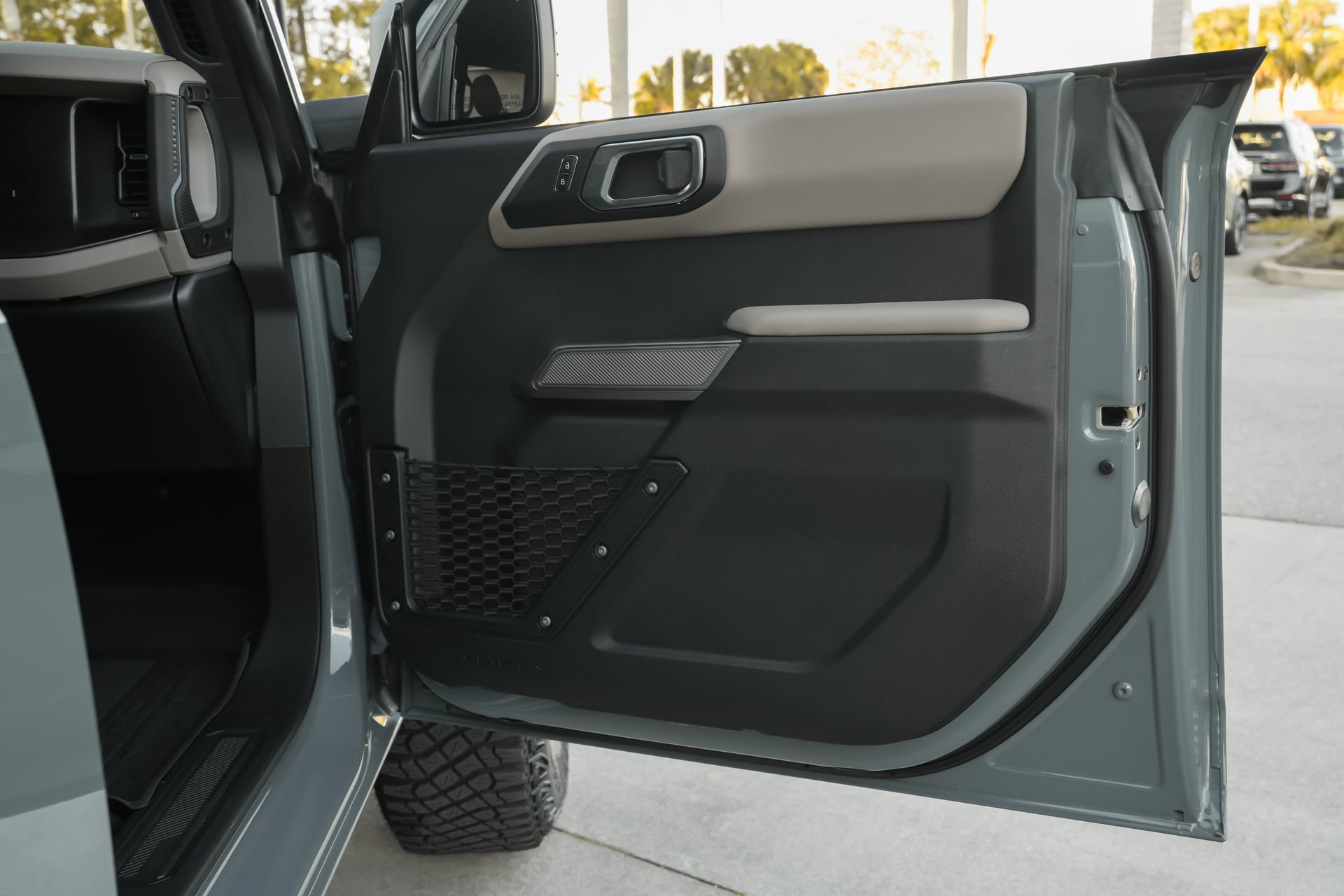 Used 2023 Ford Bronco Wildtrak image 38