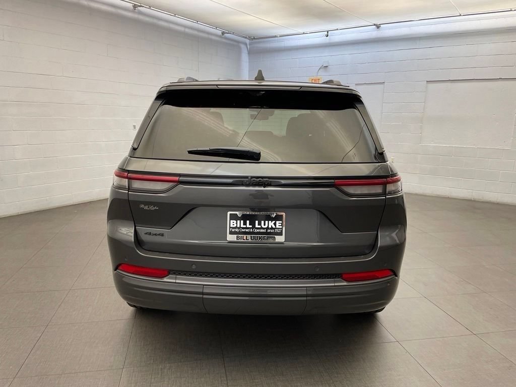 New 2026 Jeep Grand Cherokee Limited AWD/4WD image 4