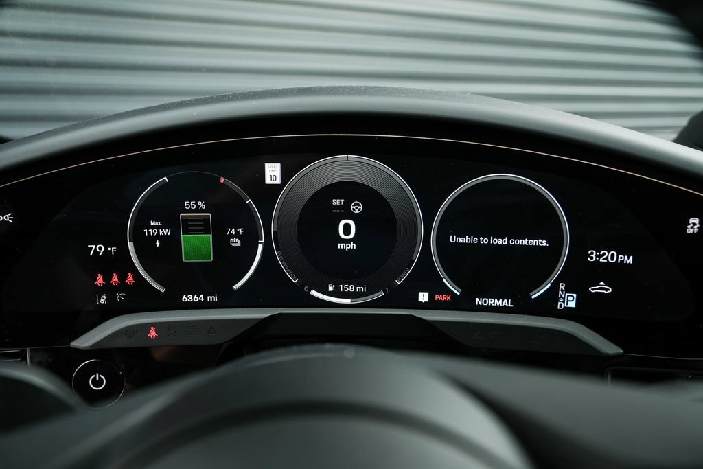 Certified 2025 Porsche Taycan 4S AWD/4WD image 28