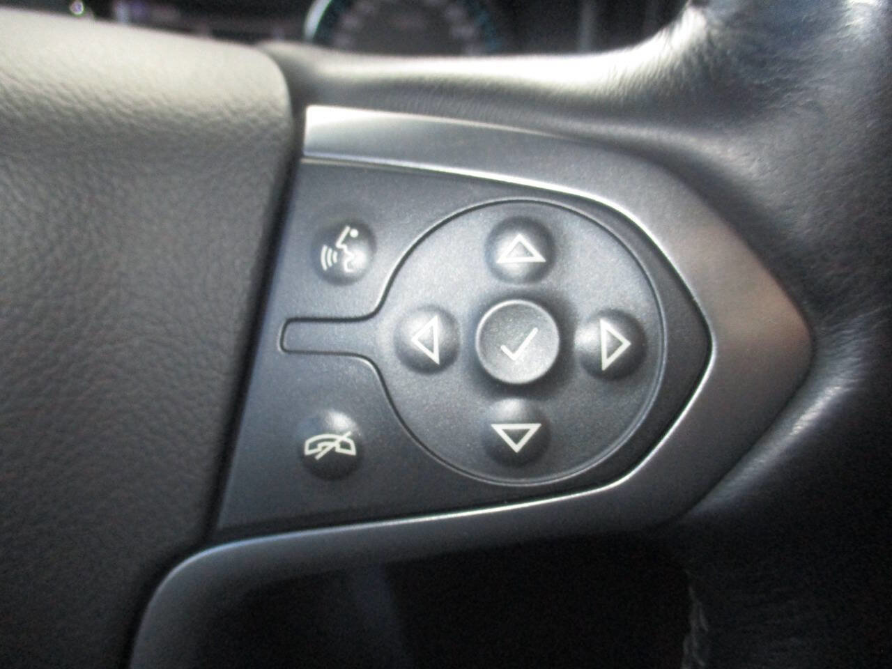 Used 2016 Chevrolet Silverado 2500 LTZ w/ LTZ Plus Package image 30