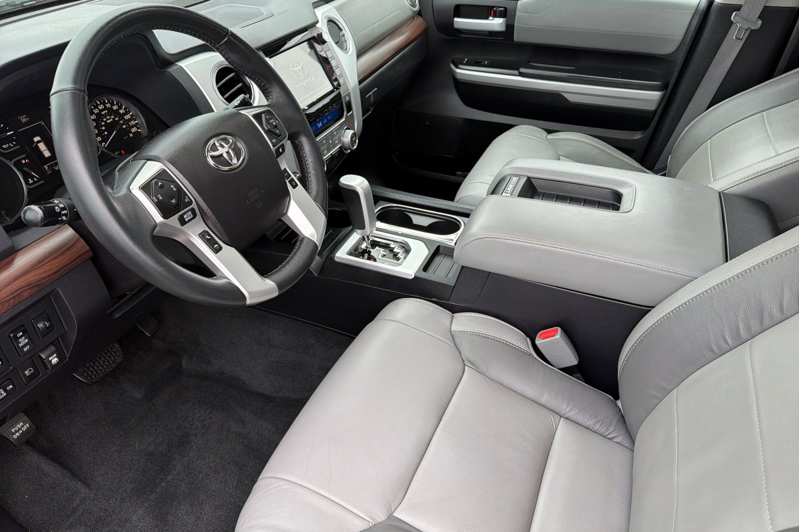 Used 2021 Toyota Tundra Limited w/ Limited Premium Package image 10