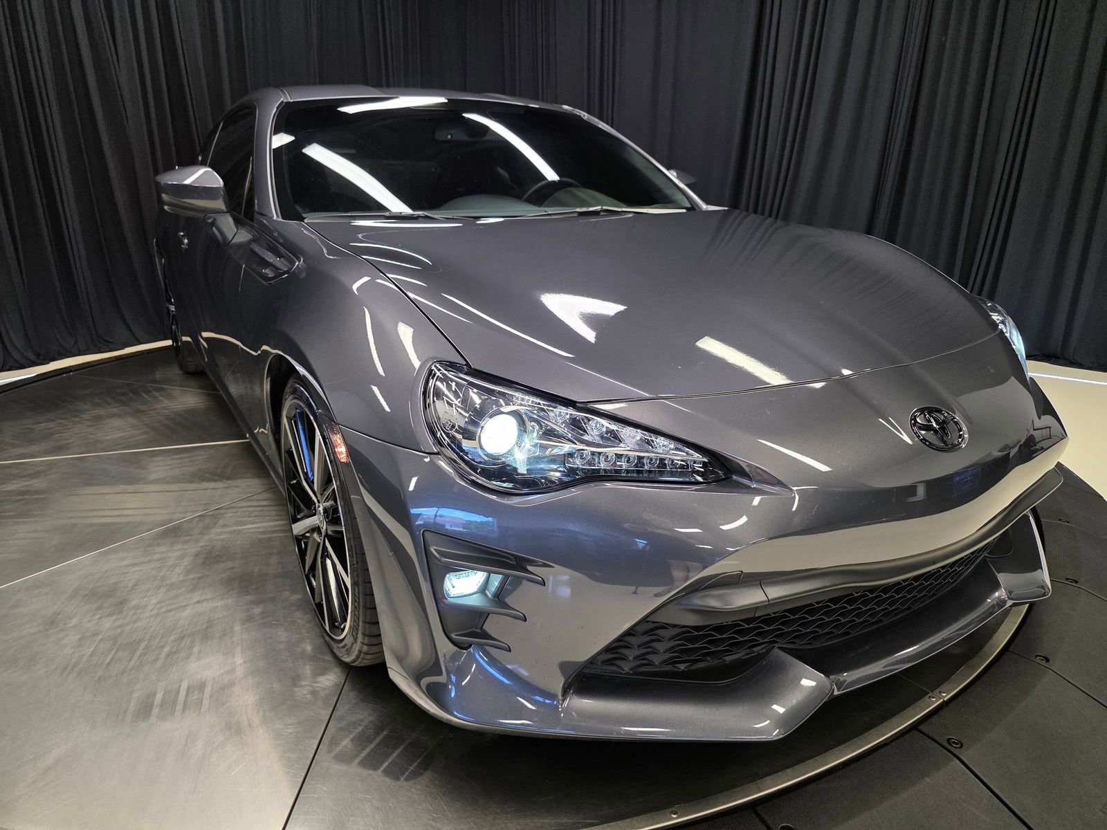 Used 2020 Toyota 86 w/ TRD Handling Package RWD image 18