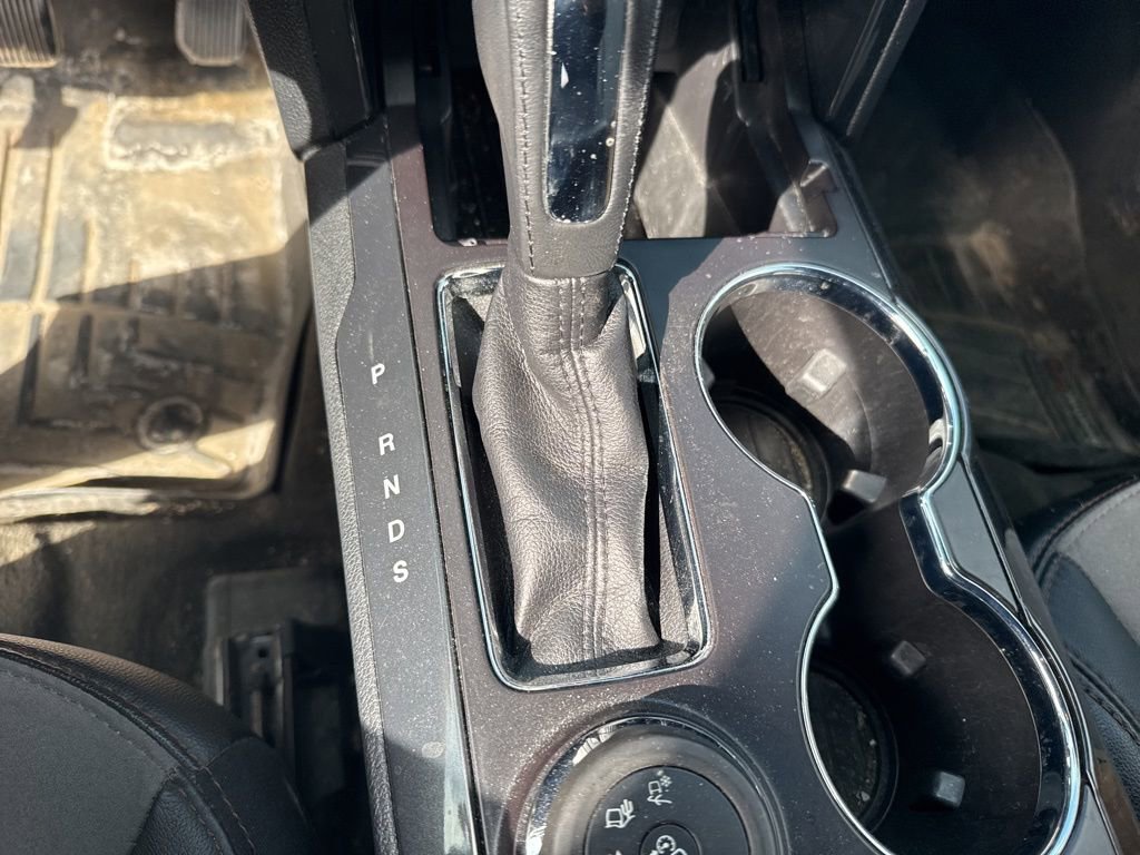 Used 2017 Ford Explorer XLT w/ Equipment Group 202A AWD/4WD image 15