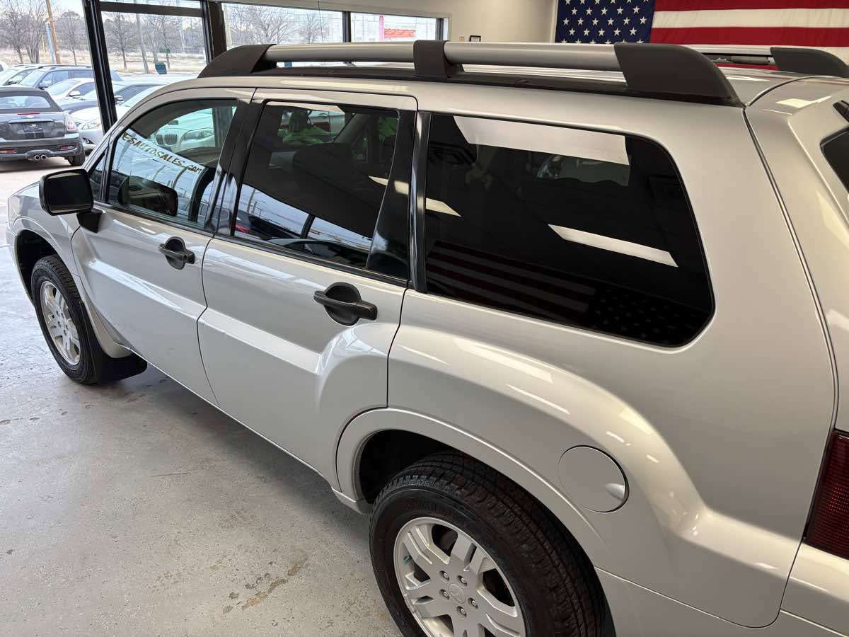 Used 2007 Mitsubishi Endeavor LS image 11