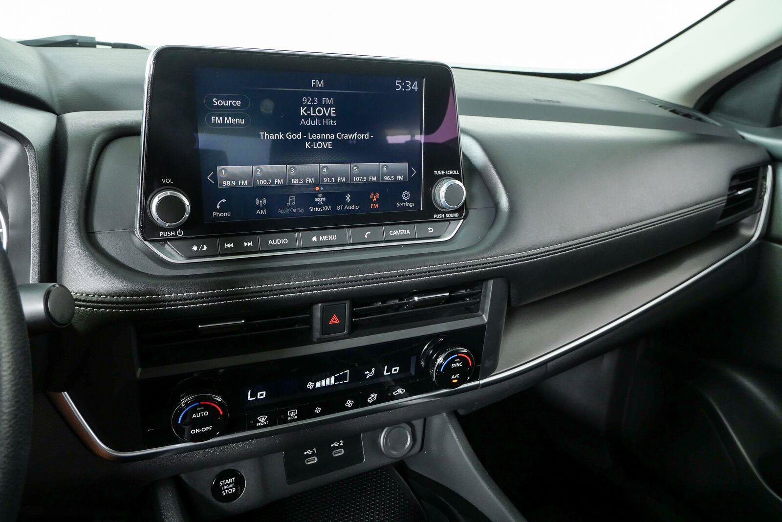 Used 2024 Nissan Rogue SV AWD/4WD image 12