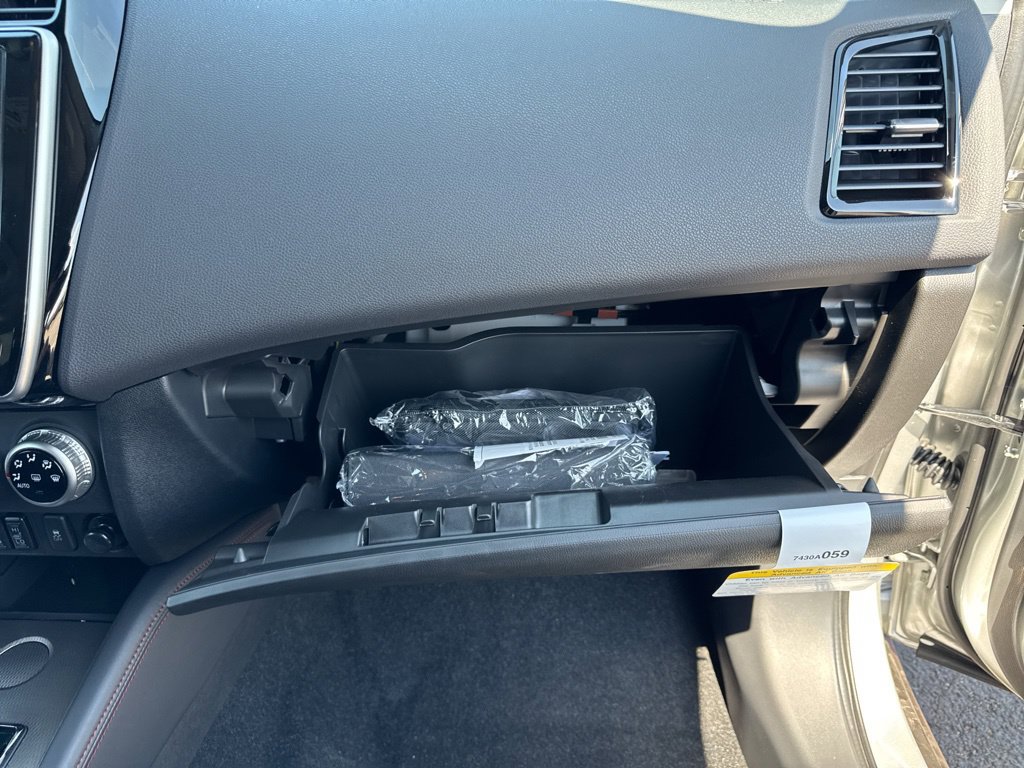 New 2027 Mitsubishi Outlander Sport SE FWD image 19