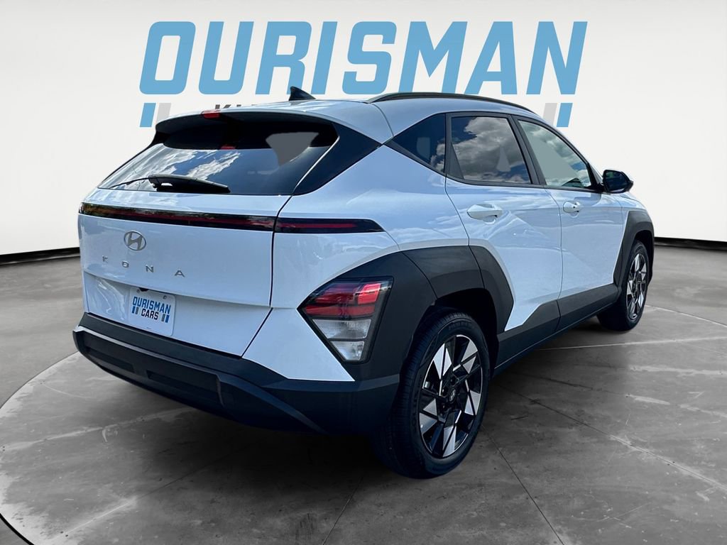 Used 2025 Hyundai Kona SEL FWD image 6