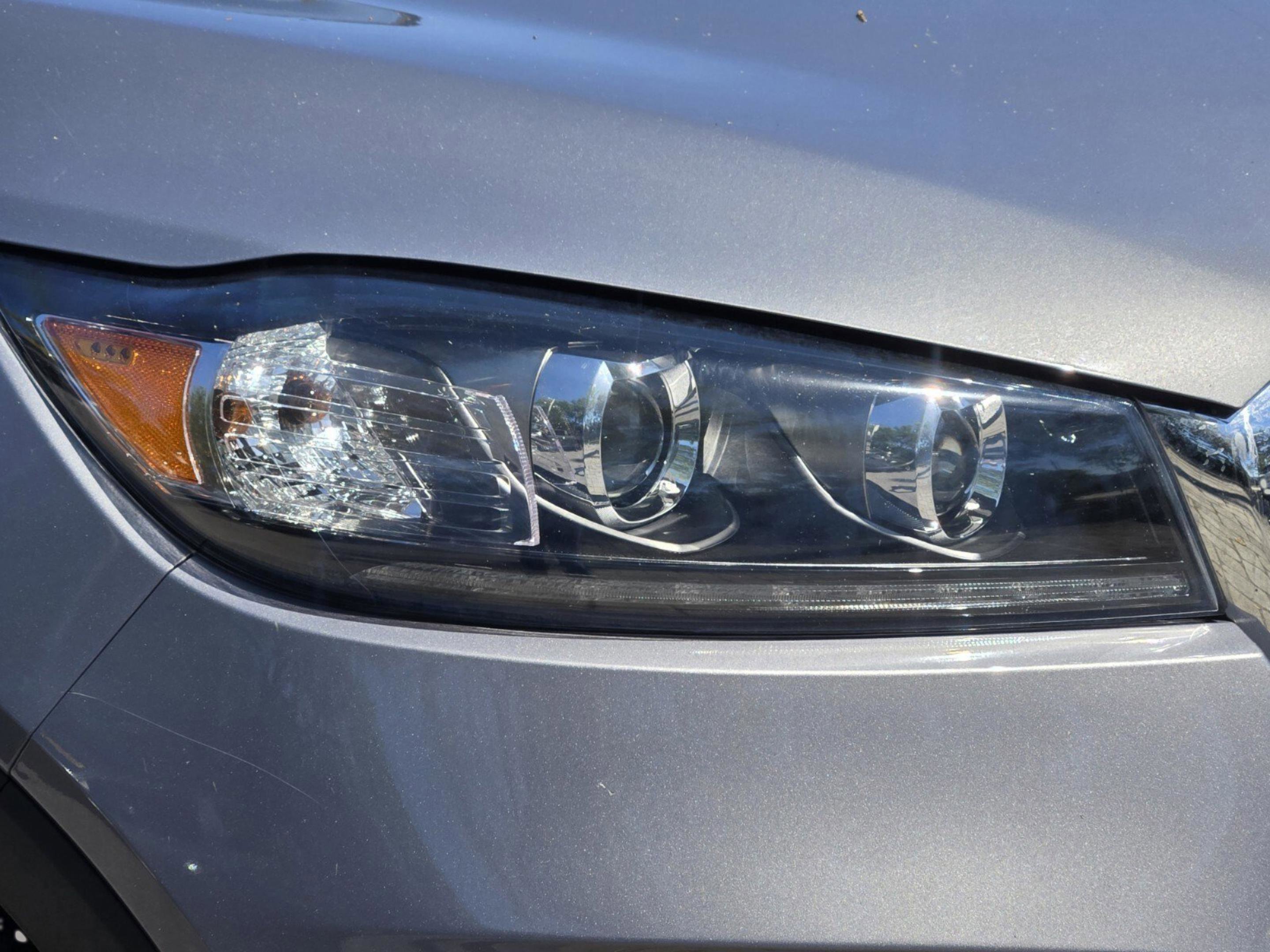 Used 2020 Kia Sorento LX AWD/4WD image 10