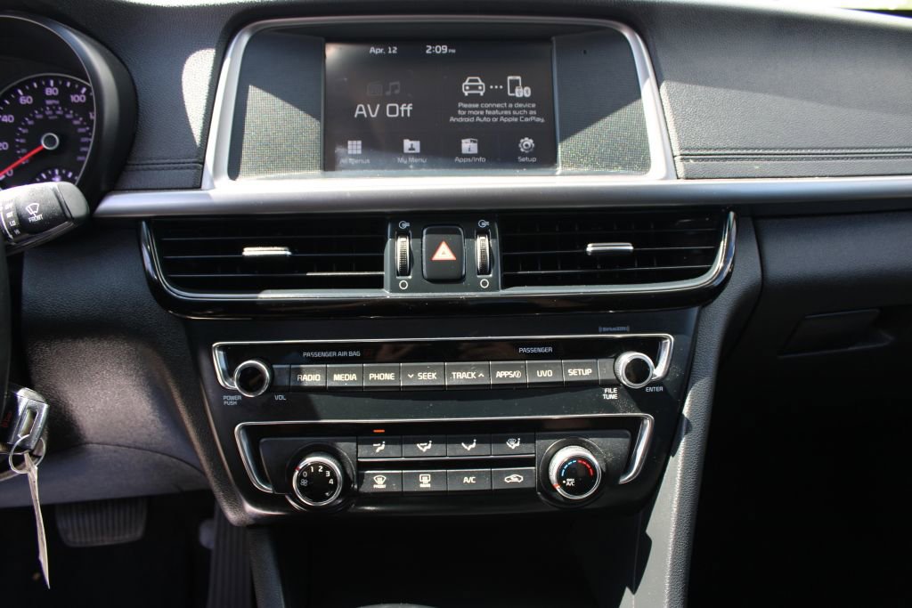 Used 2018 Kia Optima S w/ 18" Alloy Wheels Package image 22