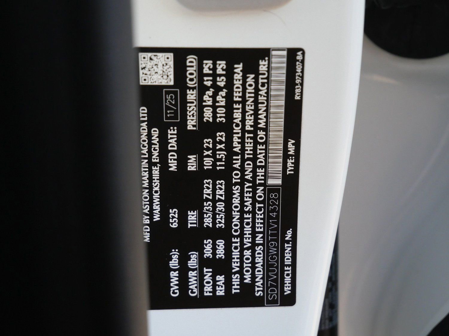 New 2026 Aston Martin DBX S image 25