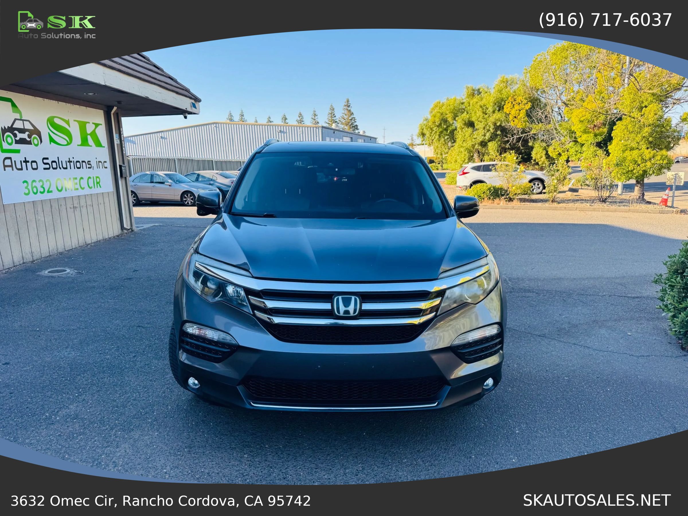 Used 2017 Honda Pilot Touring image 3