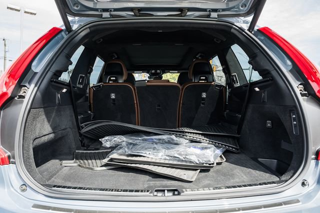 Used 2023 Volvo XC90 B6 Ultimate w/ Lounge Package image 10