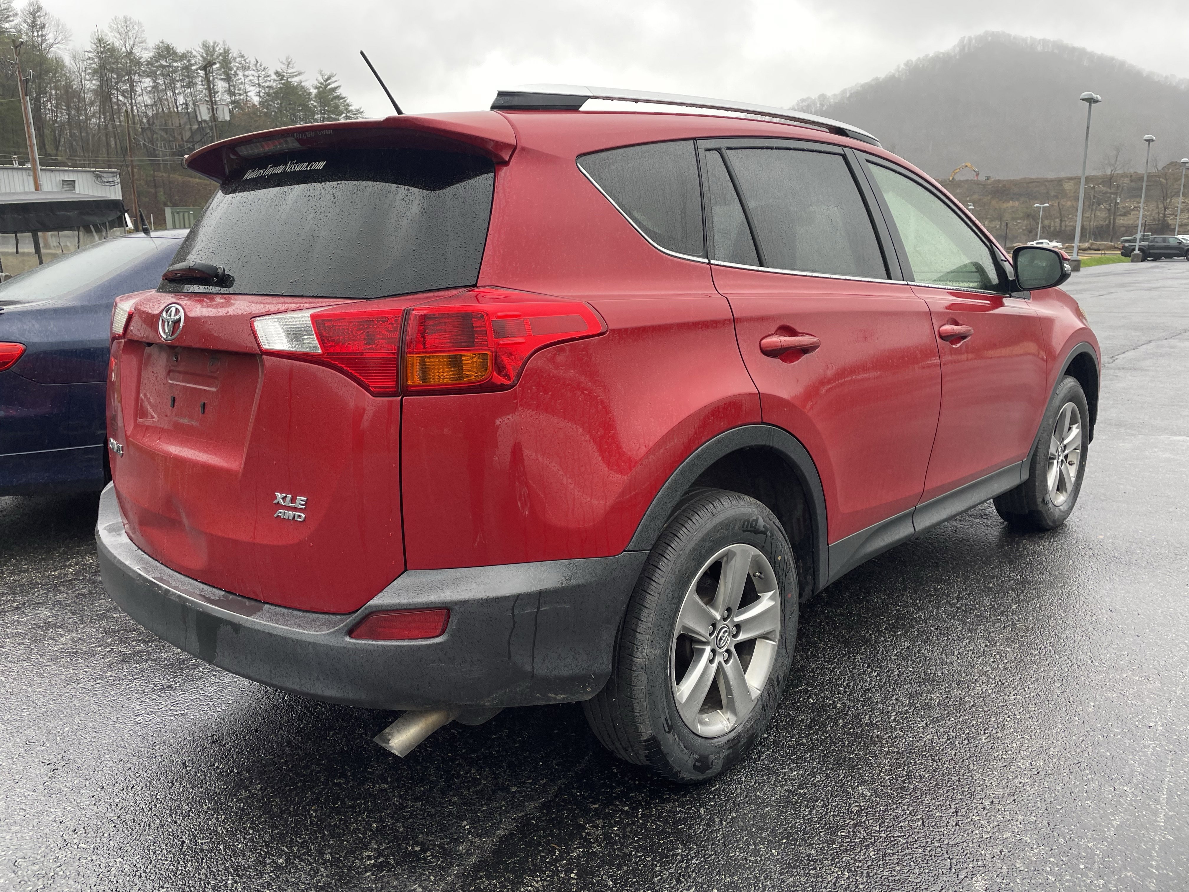 Used 2015 Toyota RAV4 XLE image 2