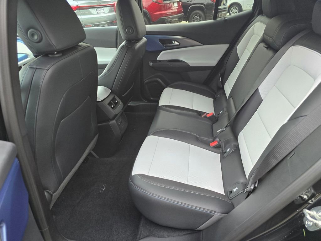 New 2026 Chevrolet Equinox EV LT w/ Convenience Package II image 18