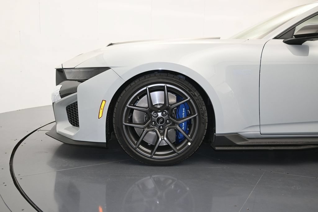 New 2026 Ford Mustang Dark Horse SC w/ Carbon Fiber Exterior Package RWD image 9
