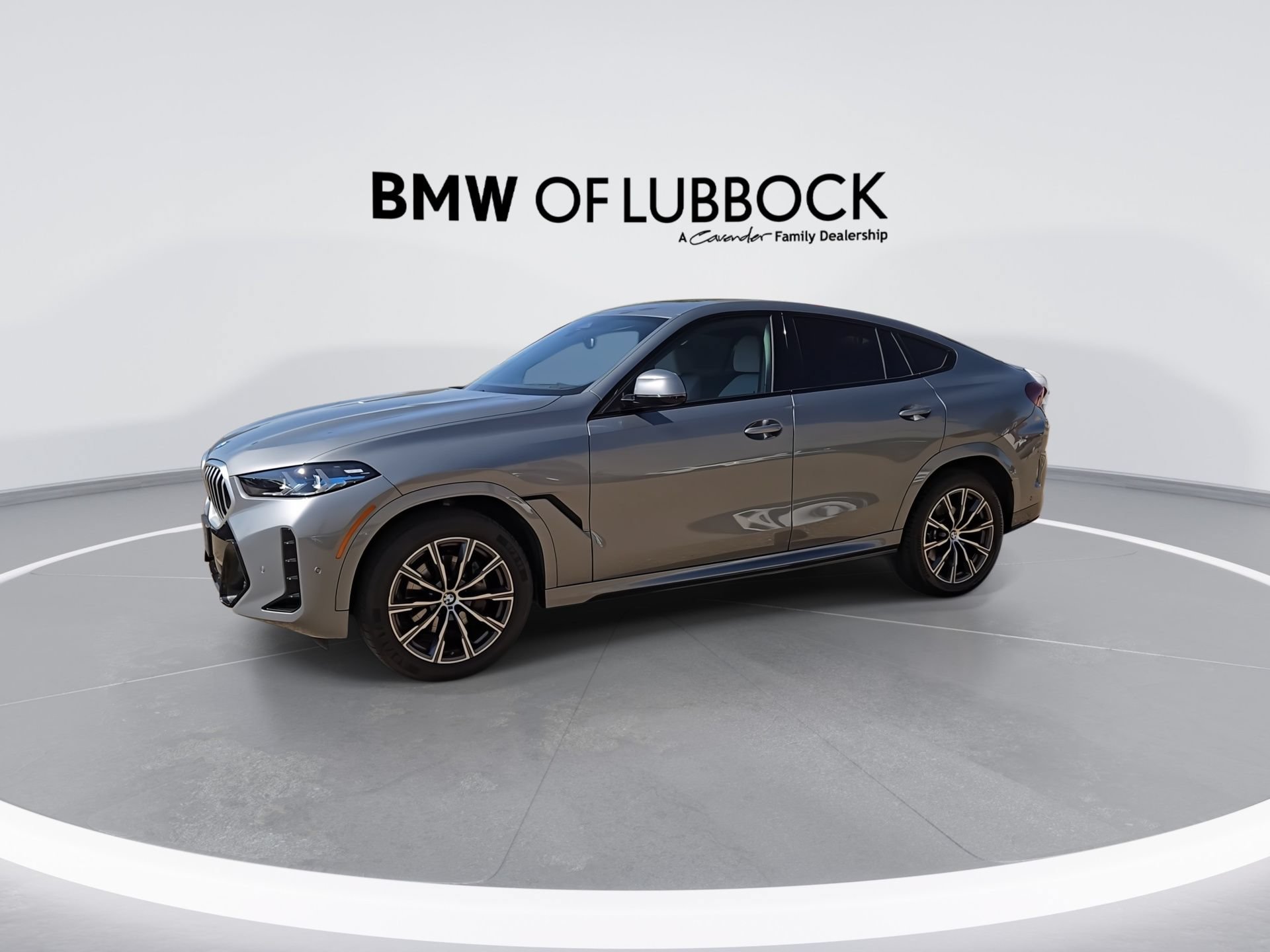 Used 2025 BMW X6 xDrive40i AWD/4WD image 5