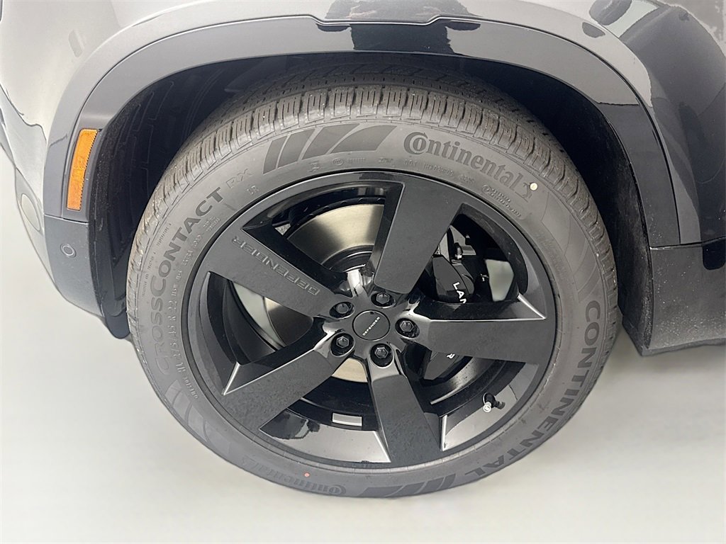 New 2026 Land Rover Defender 110 V8 image 30