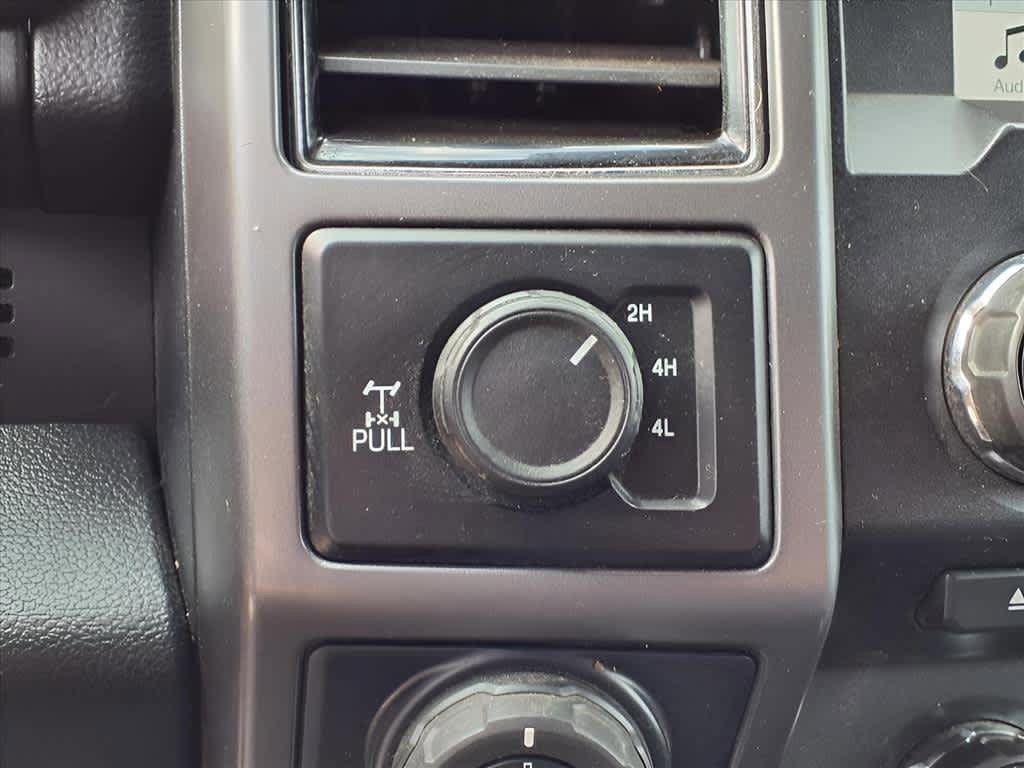 Used 2018 Ford F150 XLT w/ Equipment Group 302A Luxury AWD/4WD image 17
