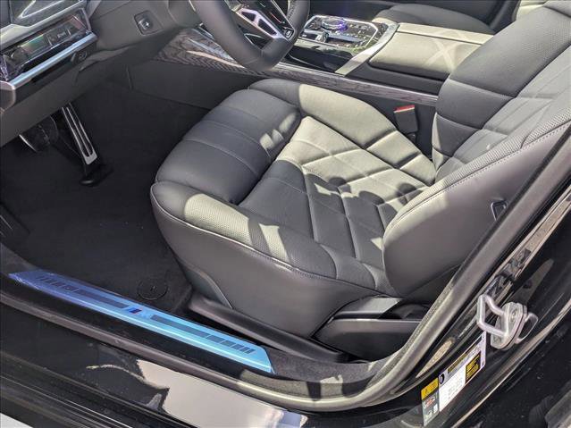 New 2026 BMW 750e xDrive AWD/4WD image 12