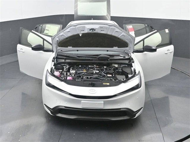 New 2026 Toyota Prius LE image 32