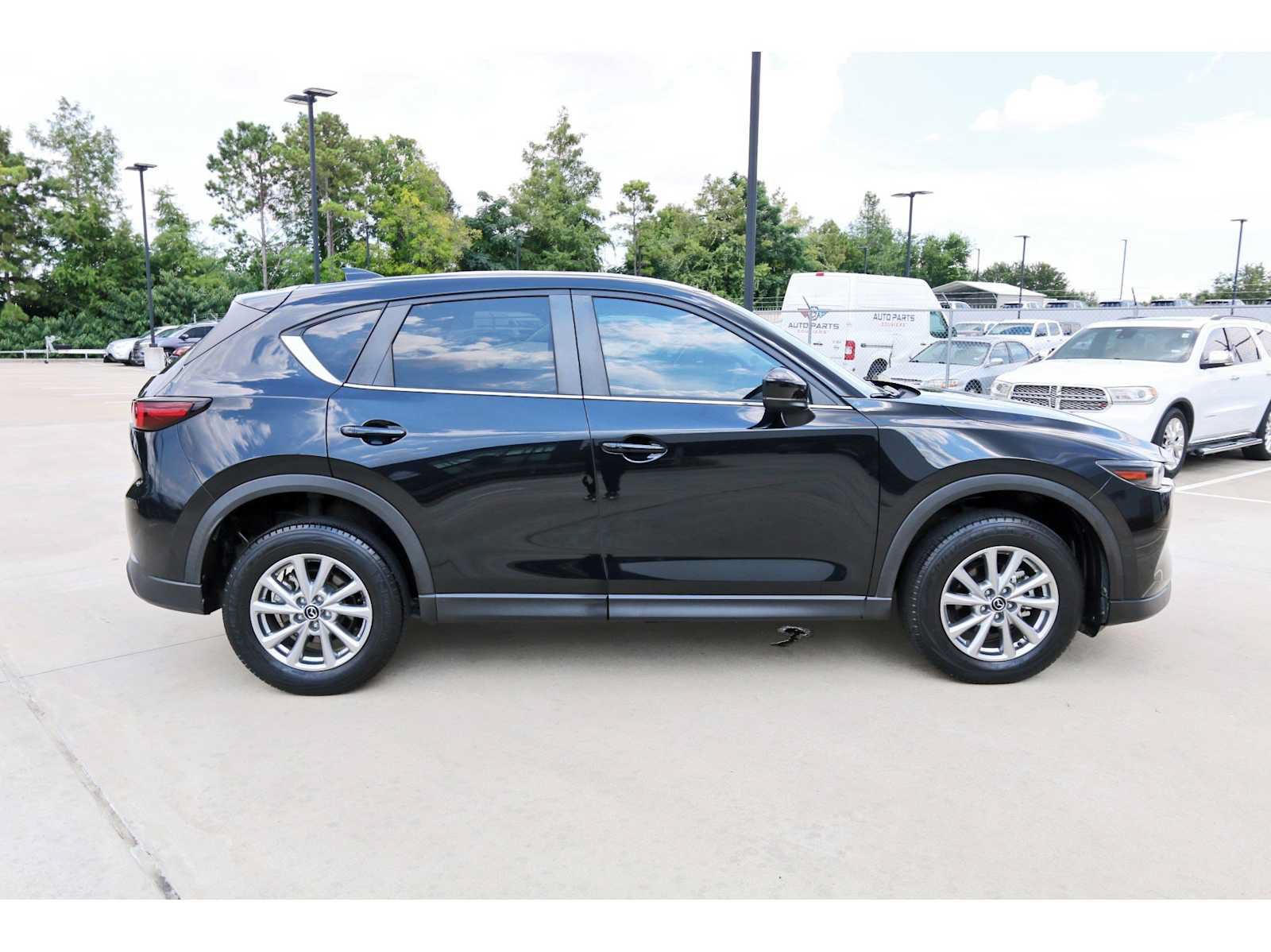 Used 2023 MAZDA CX-5 AWD 2.5 S w/ Select Package image 5