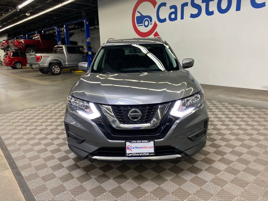 Used 2018 Nissan Rogue SV AWD/4WD image 3