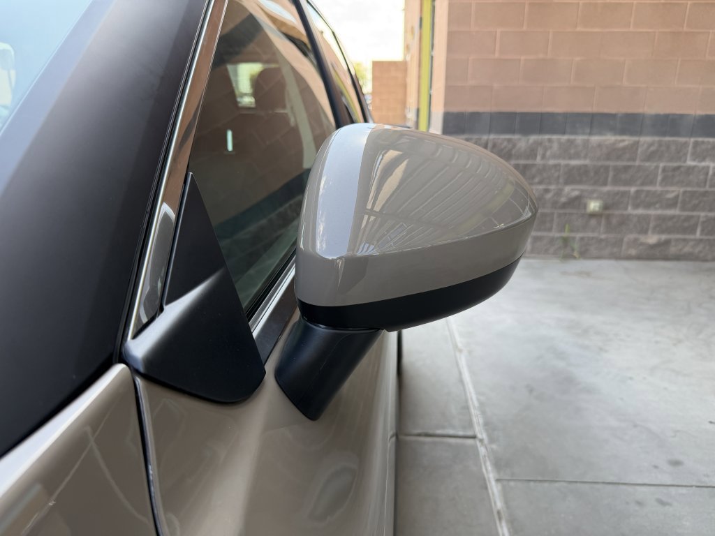 Used 2025 Nissan Rogue SV image 12