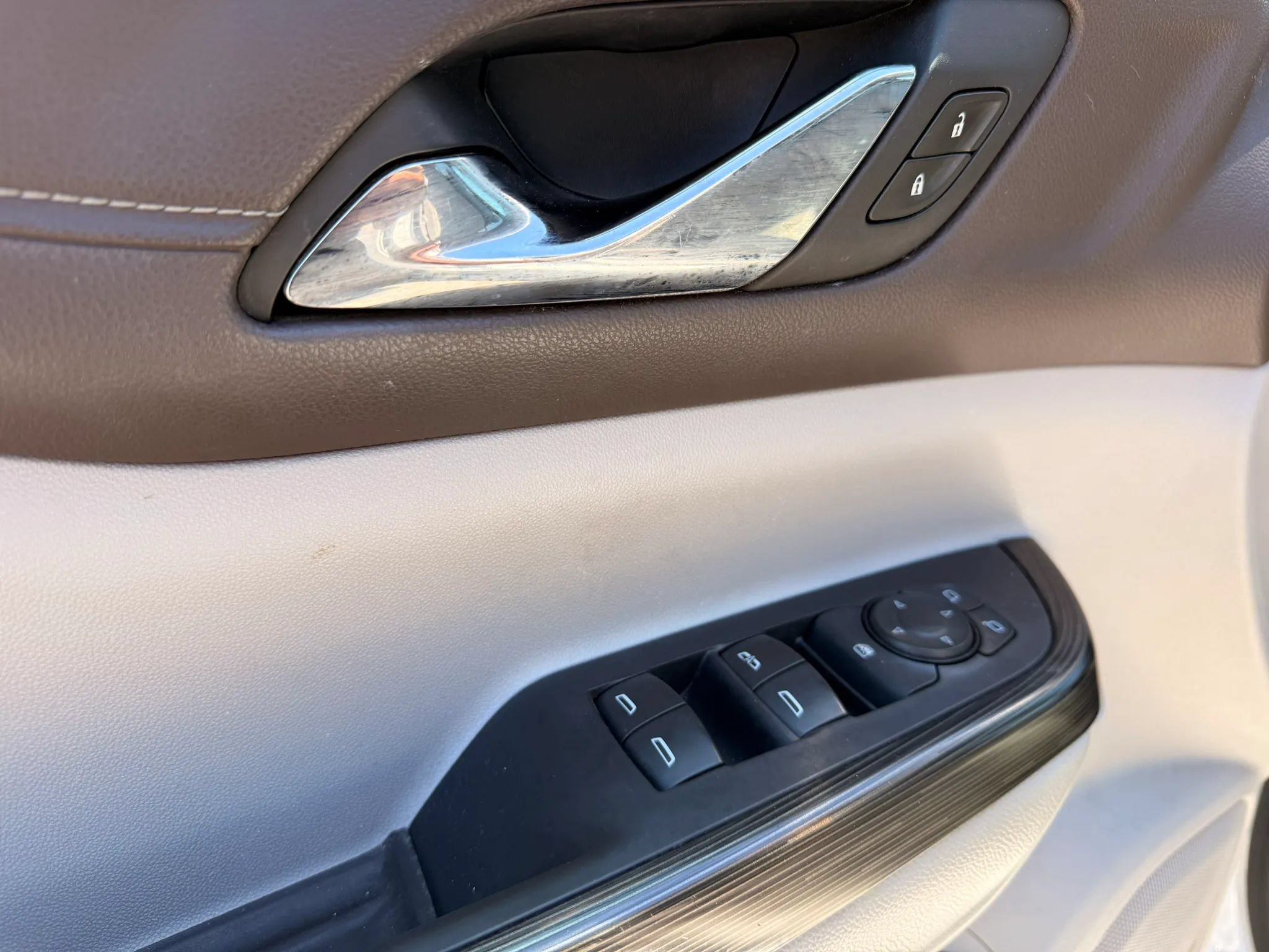 Used 2019 GMC Acadia SLT FWD image 30