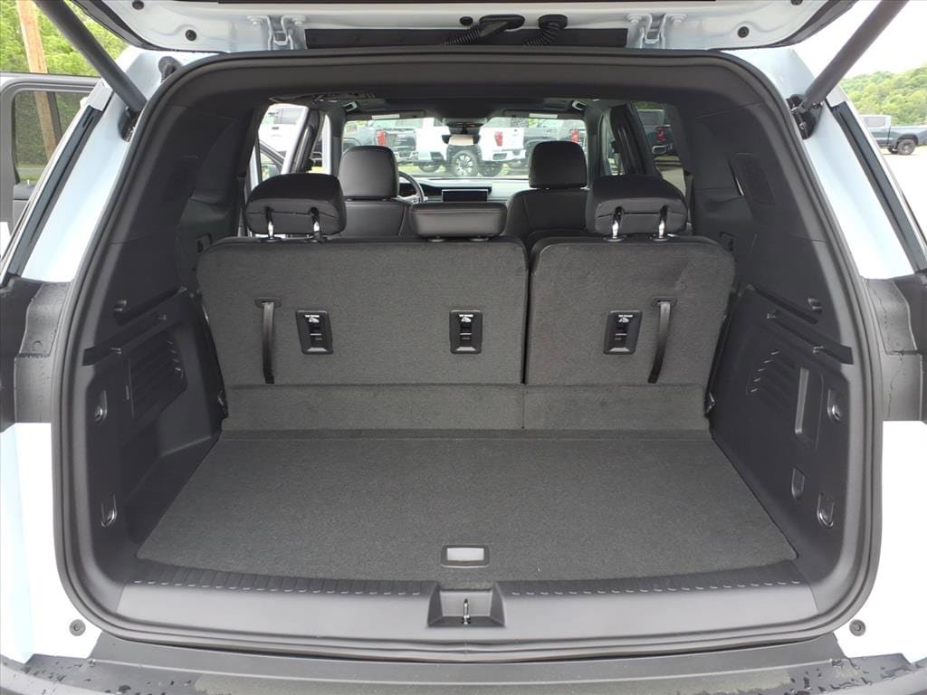 New 2026 GMC Acadia Elevation w/ Elevation Premium Package AWD/4WD image 8