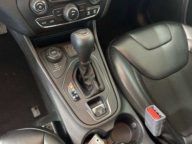 Used 2020 Jeep Cherokee Latitude Plus image 21