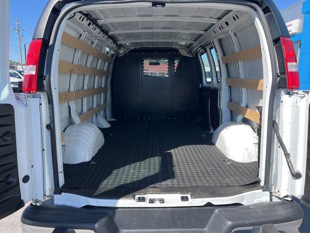 Used 2024 Chevrolet Express 2500 w/ Driver Convenience Package image 24