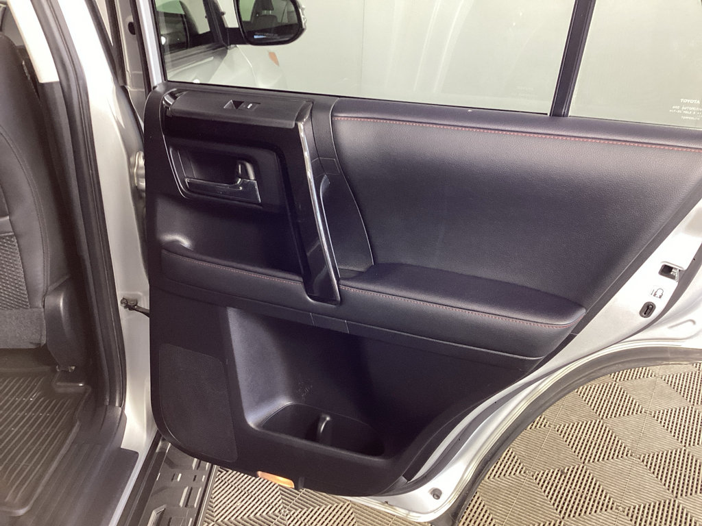 Used 2021 Toyota 4Runner TRD Off-Road Premium w/ Moonroof Package AWD/4WD image 11