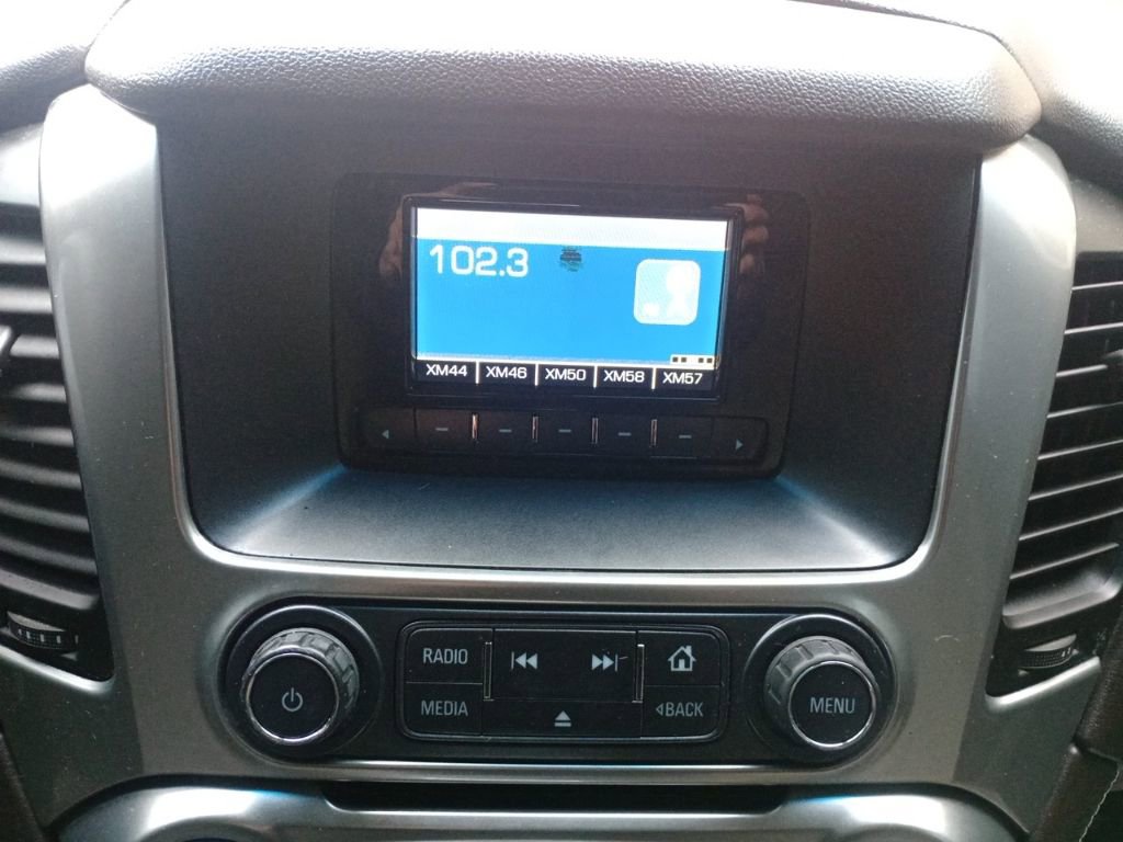 Used 2015 Chevrolet Suburban LS image 20