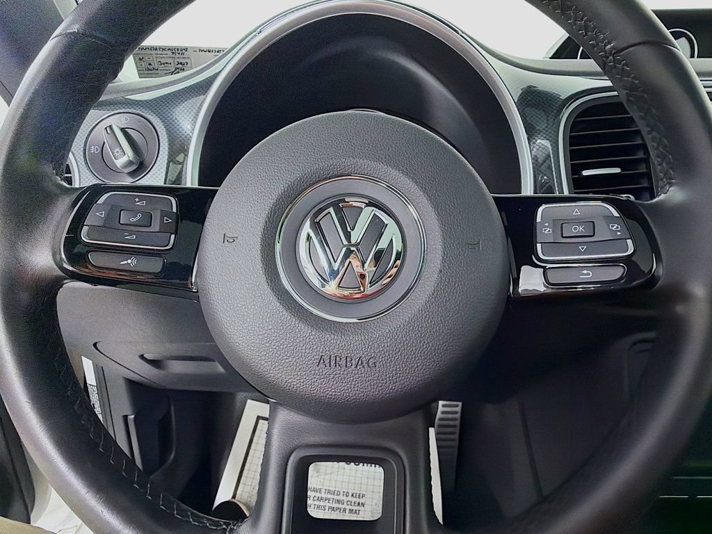 Used 2012 Volkswagen Beetle 2.0T FWD image 11