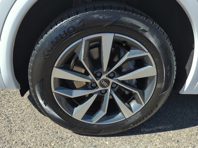 Used 2023 Audi Q5 2.0T Premium Plus w/ Premium Plus Package image 28