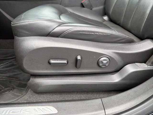 Used 2020 Buick Envision Essence FWD image 11