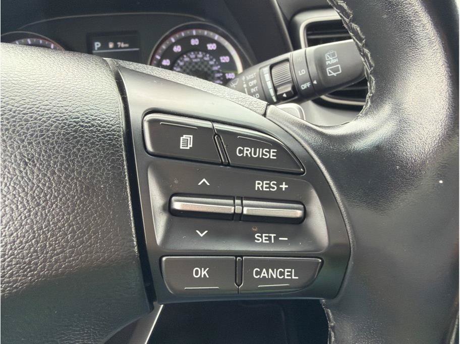 Used 2019 Hyundai Veloster 2.0 Premium FWD image 17