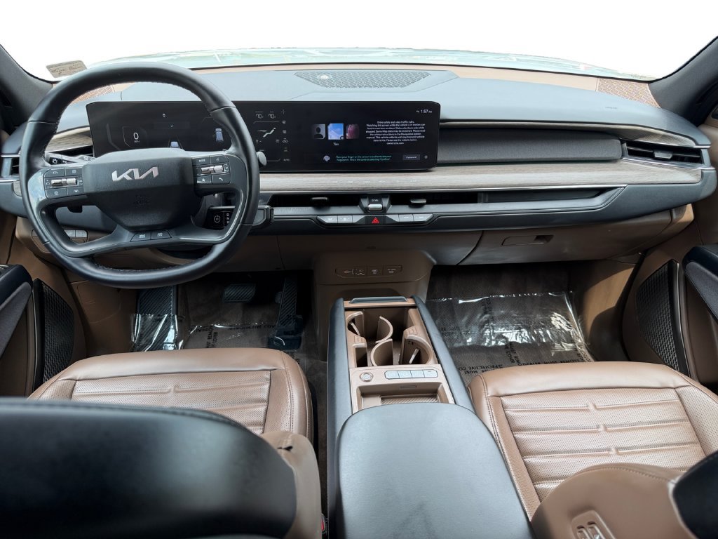 Certified 2024 Kia EV9 Land AWD/4WD image 13