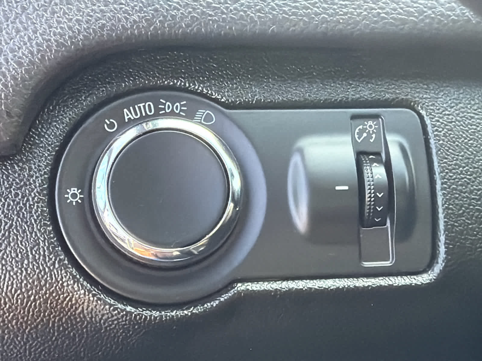 Used 2014 Buick Regal GS w/ Driver Confidence Package #1 AWD/4WD image 16