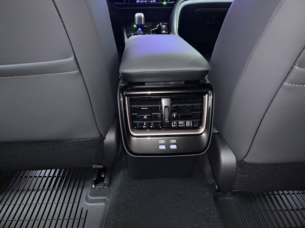 New 2025 Toyota Crown Signia image 14