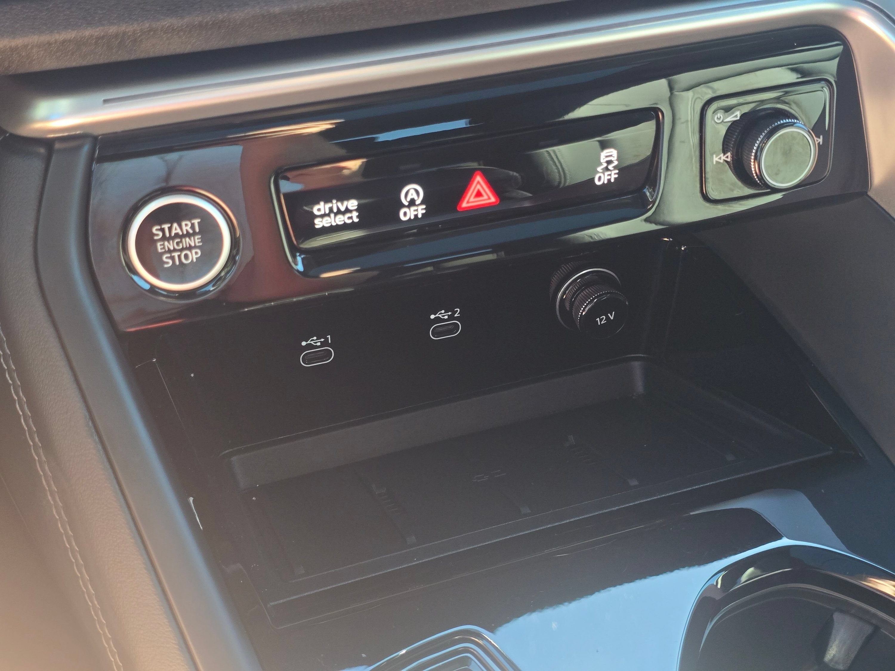 Certified 2025 Audi Q5 Premium w/ Premium Plus AWD/4WD image 40
