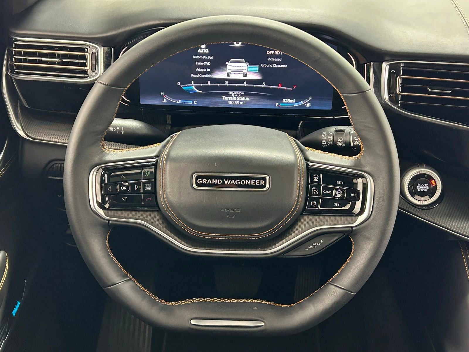 Used 2024 Jeep Grand Wagoneer L Series III w/ Rear Seat Video Group 1 image 12