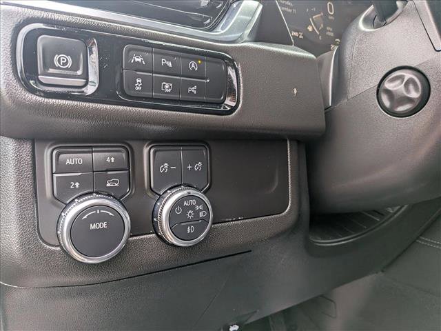 Used 2025 GMC Yukon Denali image 17