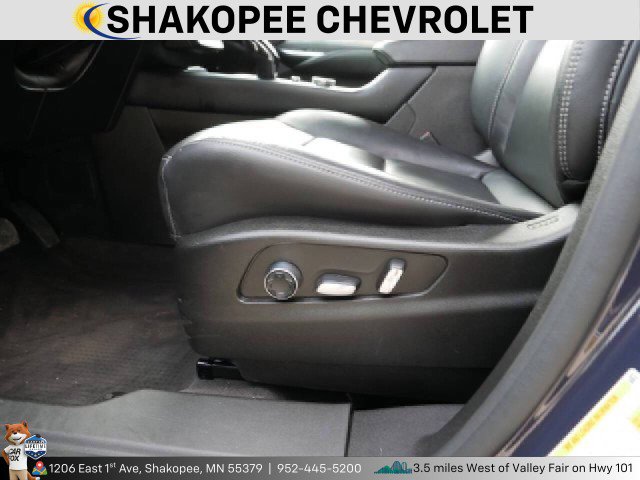 Used 2024 Cadillac XT4 Premium Luxury image 8