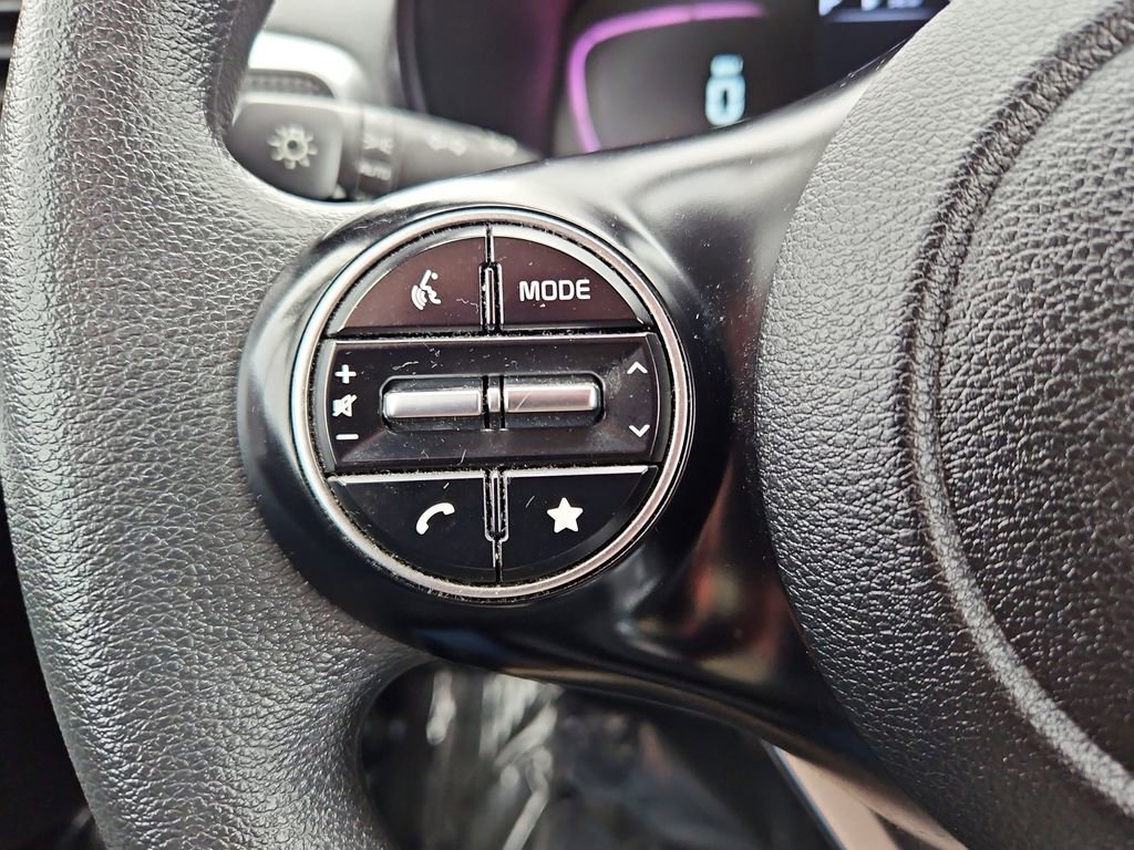 Used 2024 Kia Soul LX image 11