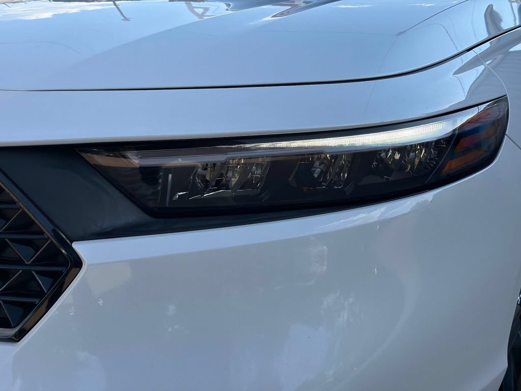 Used 2023 Honda Accord Sport image 11