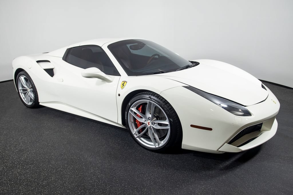 Used 2017 Ferrari 488 Spider RWD image 33