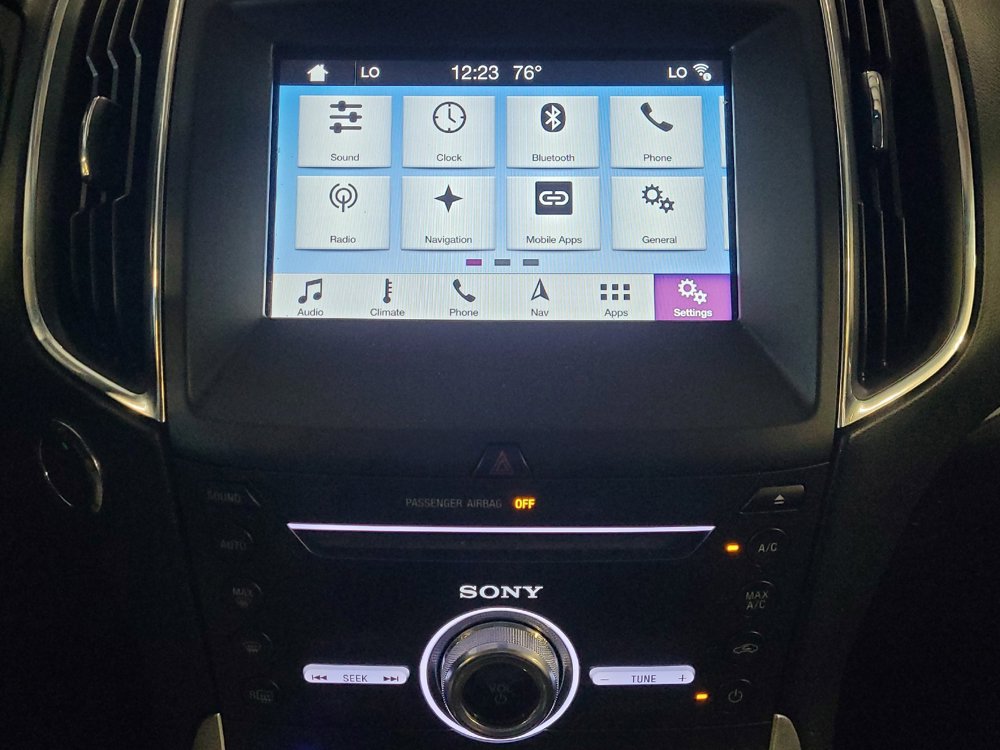 Used 2018 Ford Edge Titanium w/ Equipment Group 301A FWD image 25